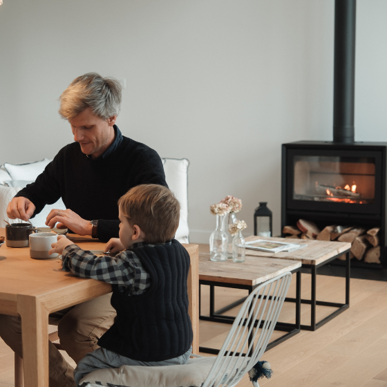 Déjeuner au coin du feu