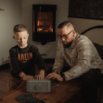 Jouer au LEGO au coin du feu