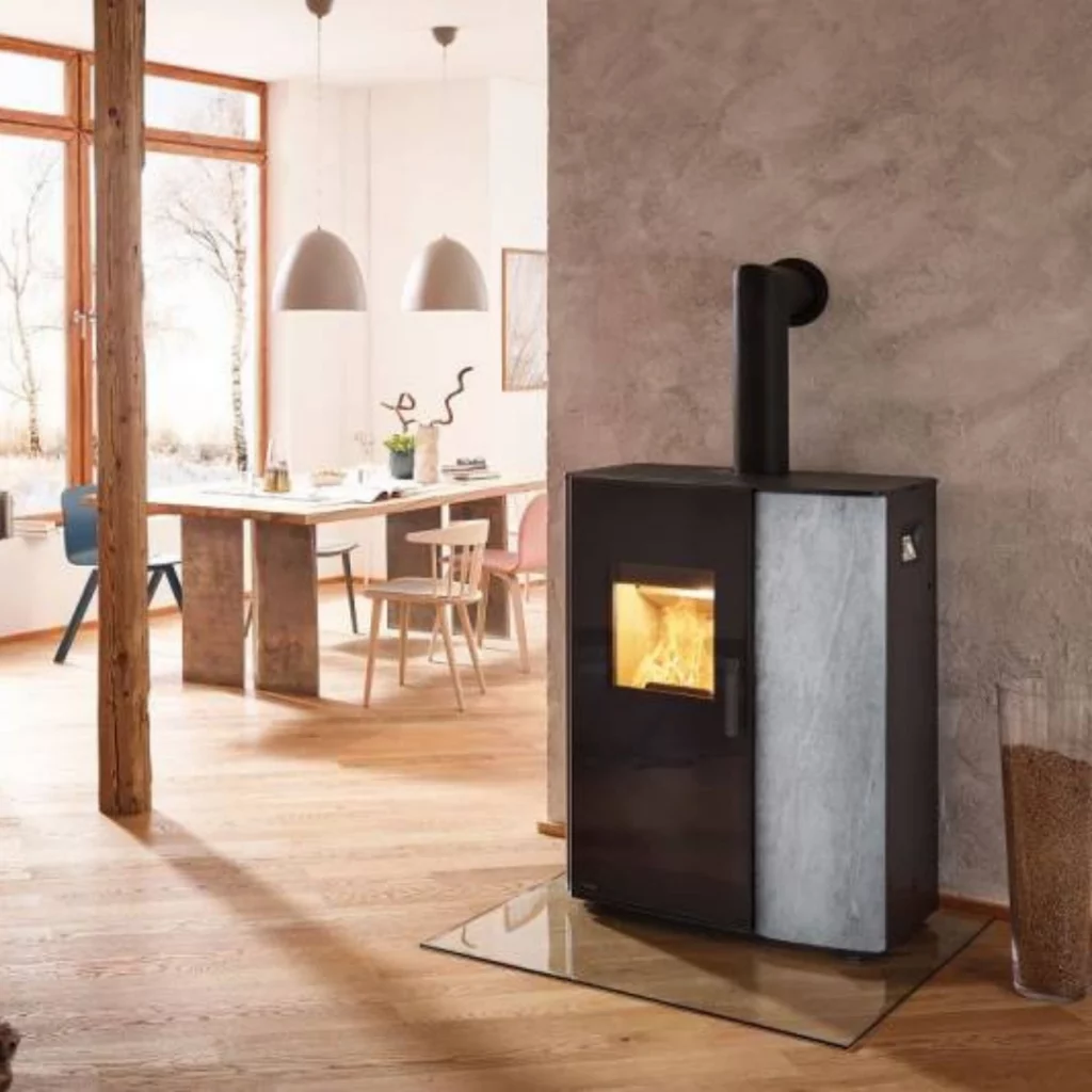 (Ré)inventer le feu : la sélection des meilleurs poêles à bois et à granulés Paro LS 2